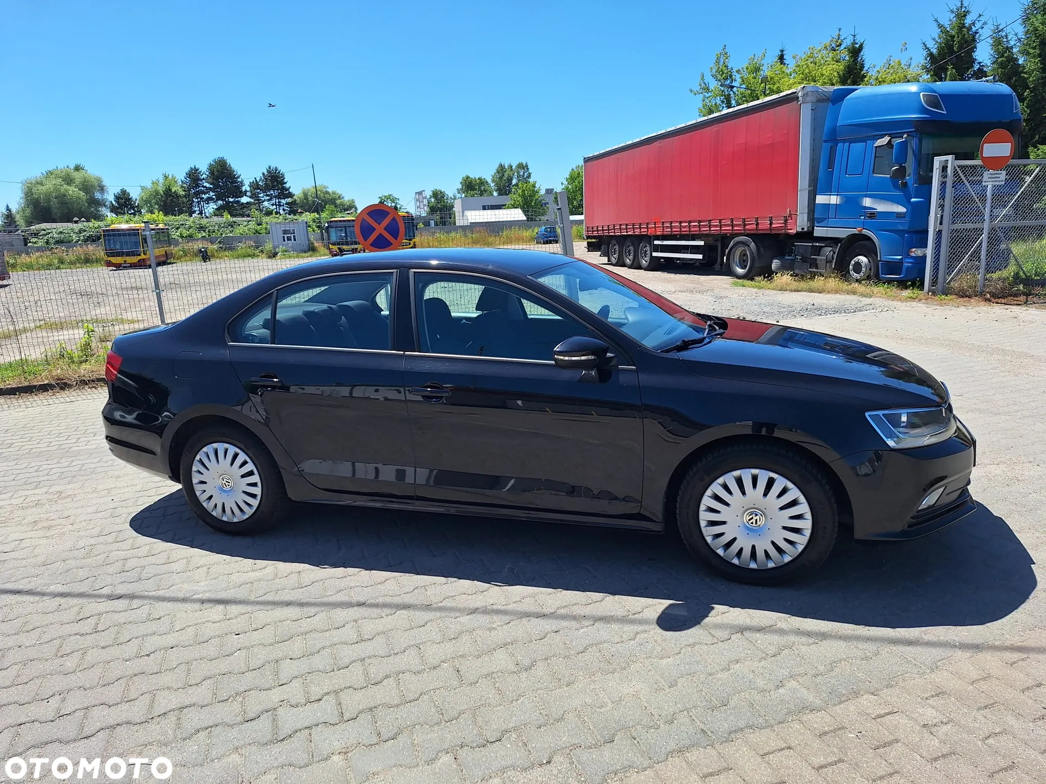 Volkswagen Jetta 1.4 TSI BMT Trendline - 2