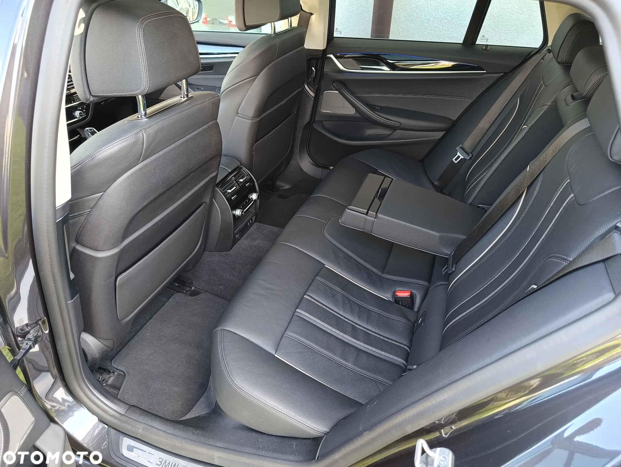 BMW Seria 5 520d Touring Sport Line - 37