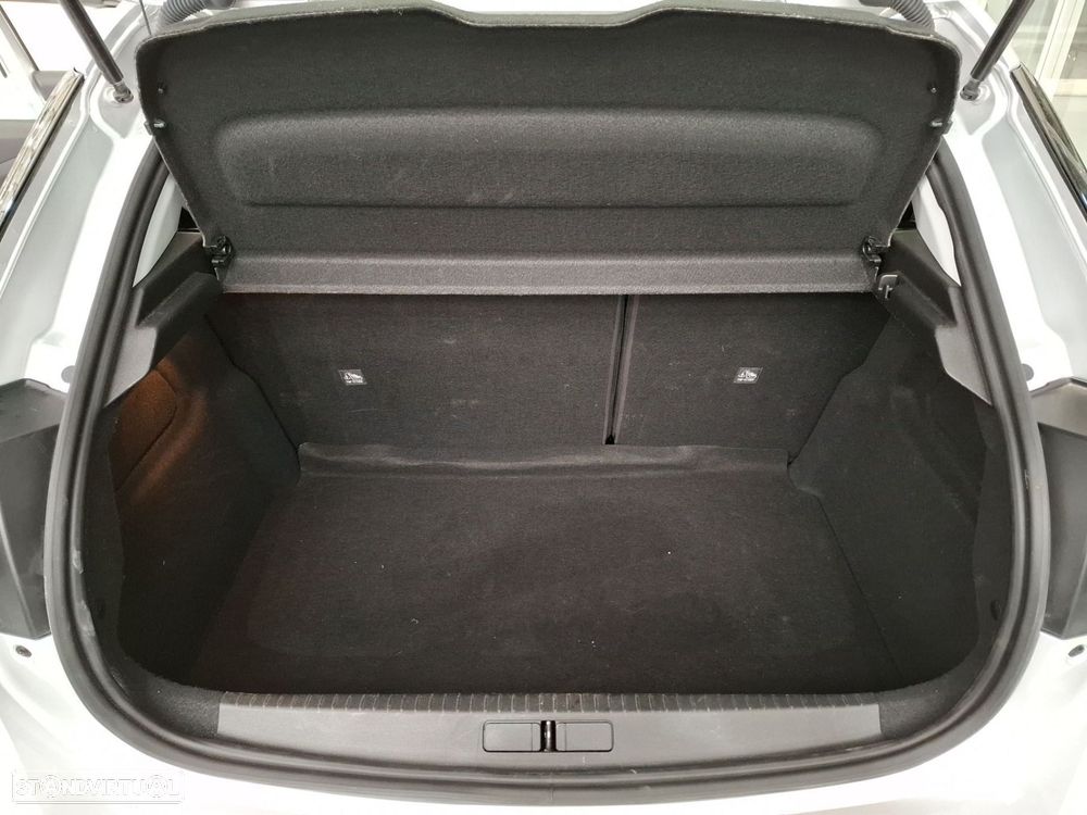 Opel Corsa 1.2 T Edition — fotografia 7