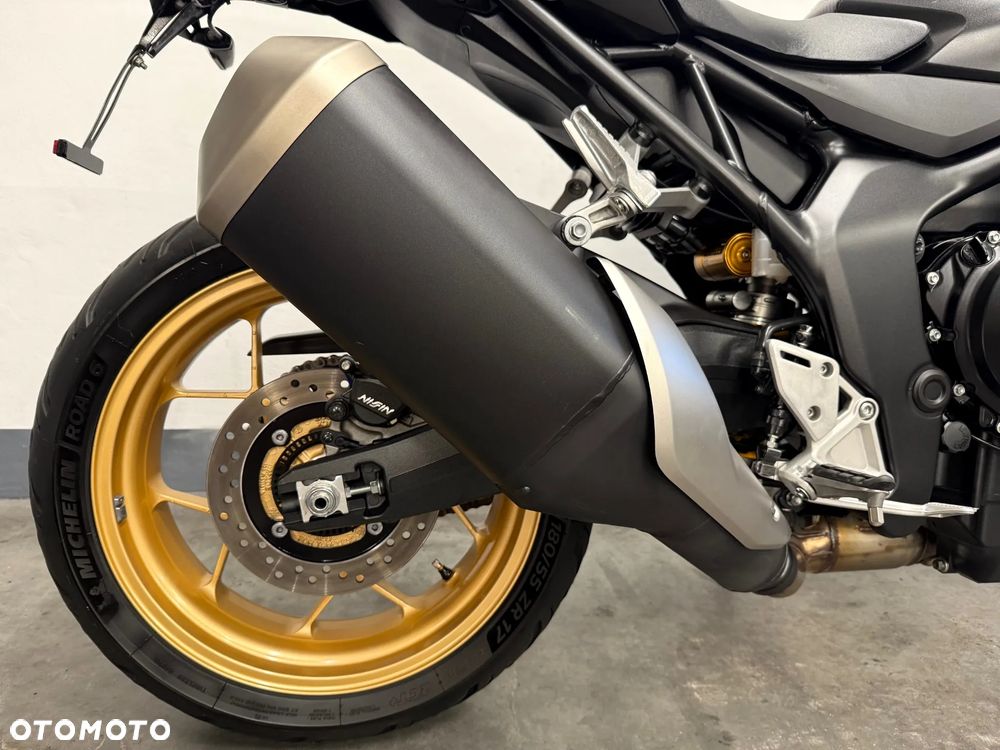 Honda Hornet - 20