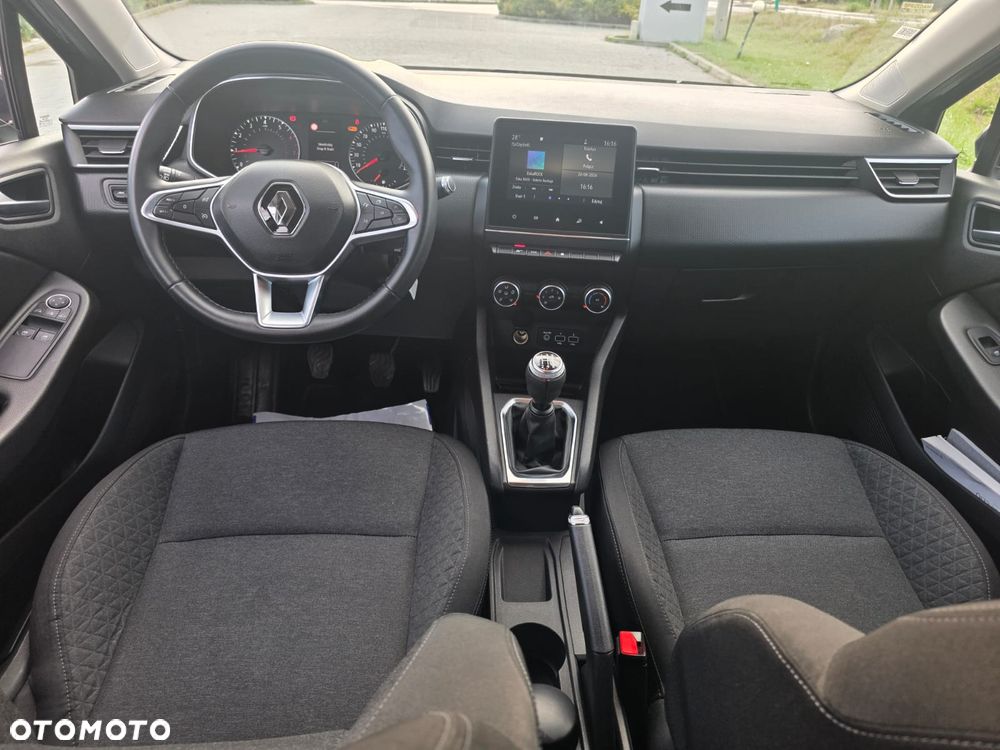 Renault Clio - 26