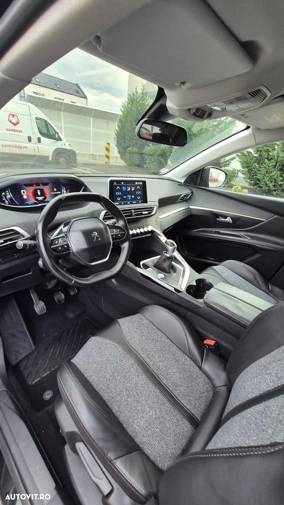 Peugeot 3008 - 15