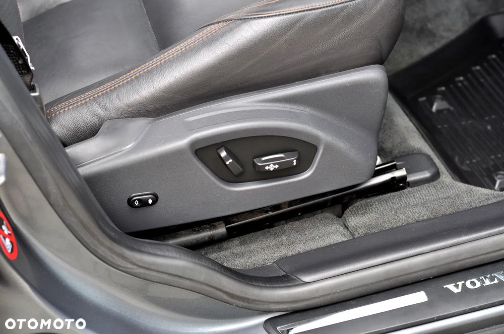 Volvo XC 60 - 23