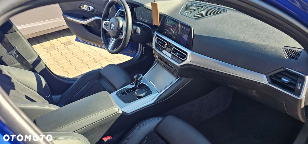 BMW Seria 3 320d xDrive M Sport Shadow - 6
