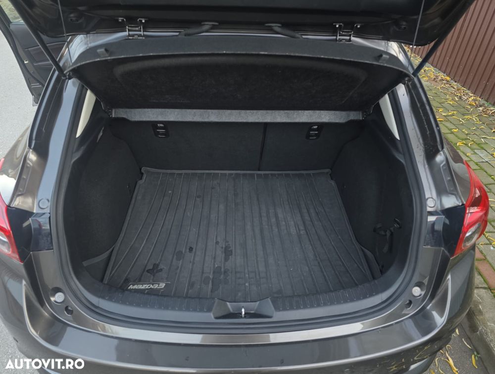 Mazda 3 SKYACTIV-D 150 Black Limited - 29