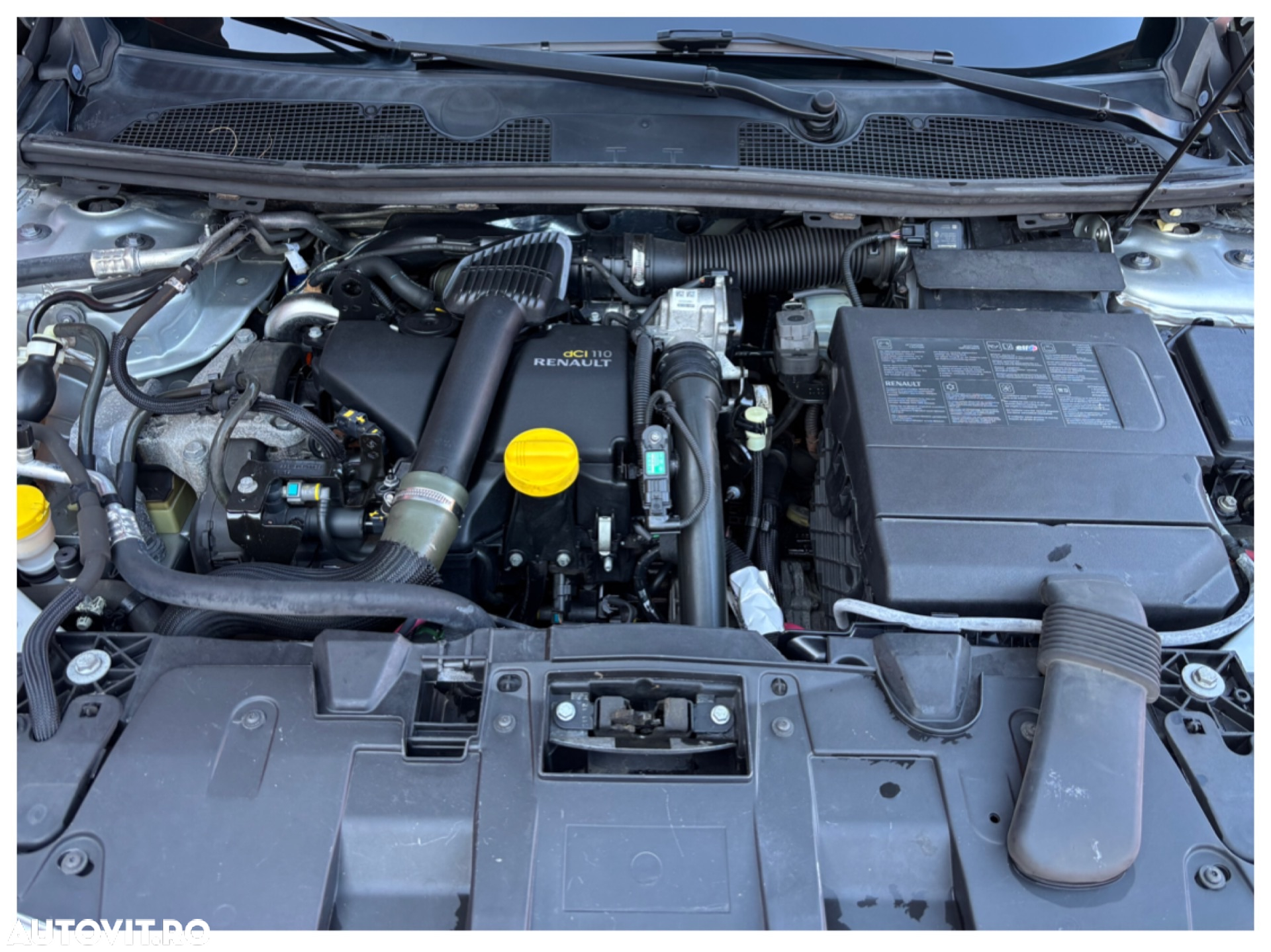 Renault Megane ENERGY dCi 110 Start & Stop Bose Edition - 12