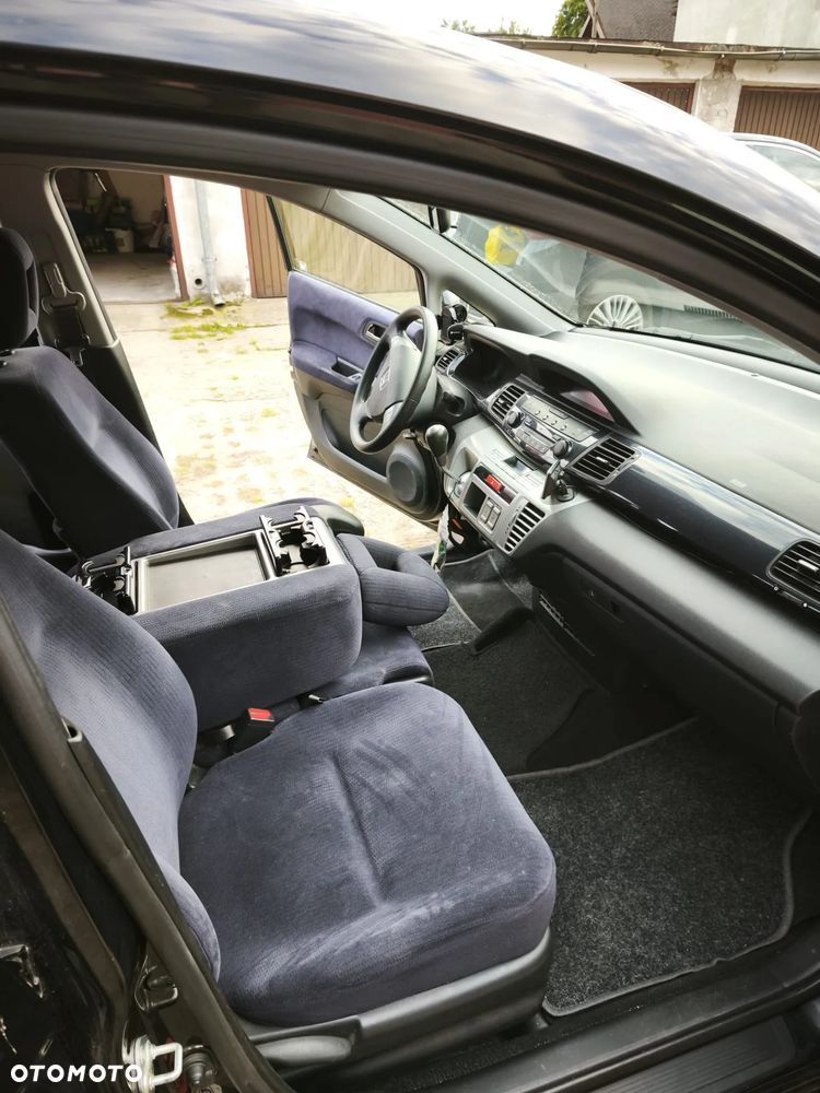 Honda FR-V 1.8 Comfort - 13