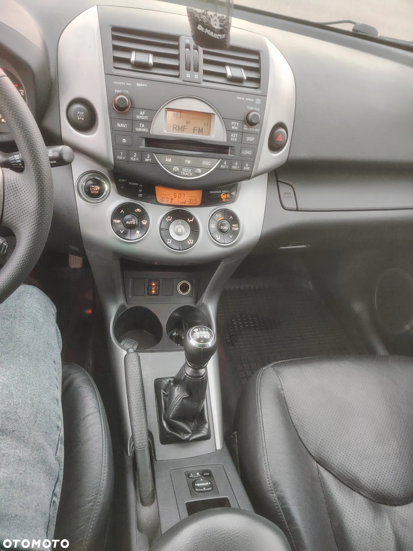 Toyota RAV4 - 12