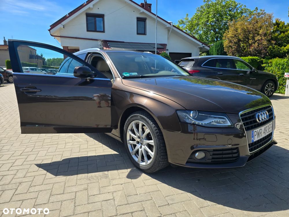Audi A4 Avant - 22