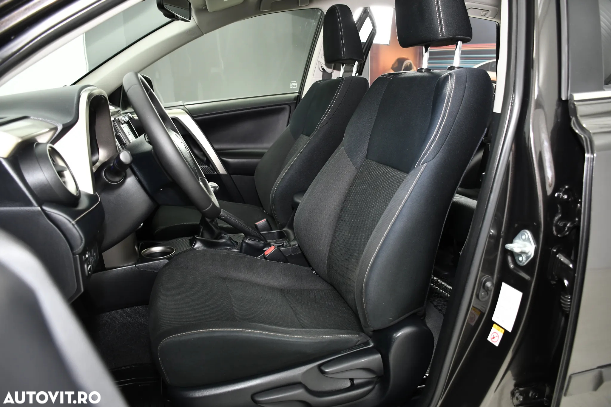 Toyota RAV4 2.0 D-4D 2WD Executive - 15