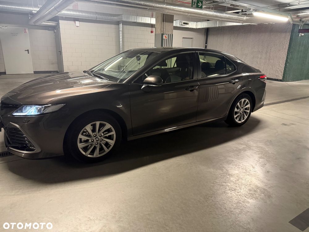 Toyota Camry 2.5 Hybrid Comfort CVT - 4