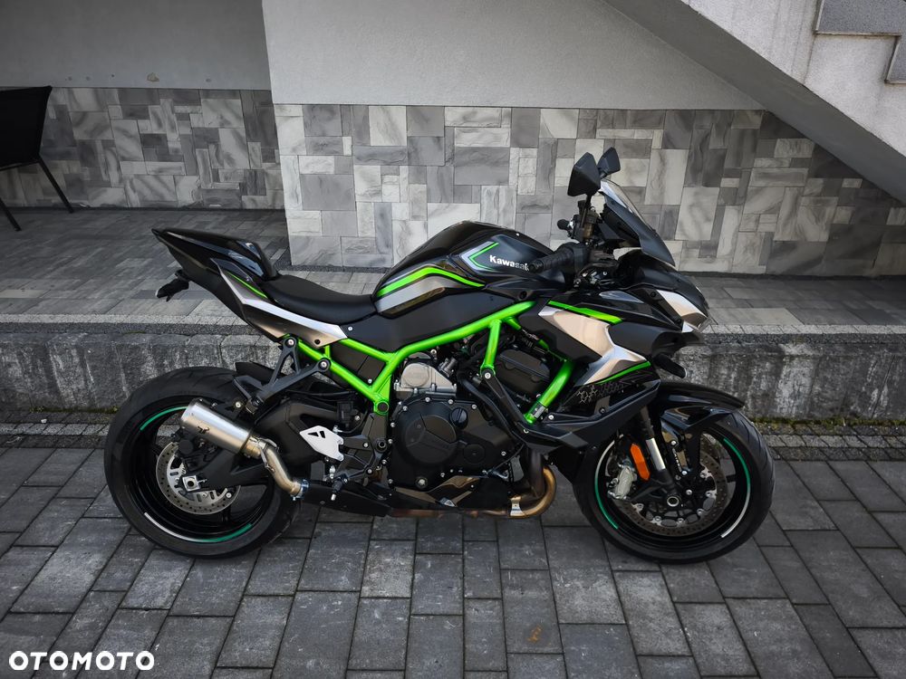 Kawasaki H2 - 1