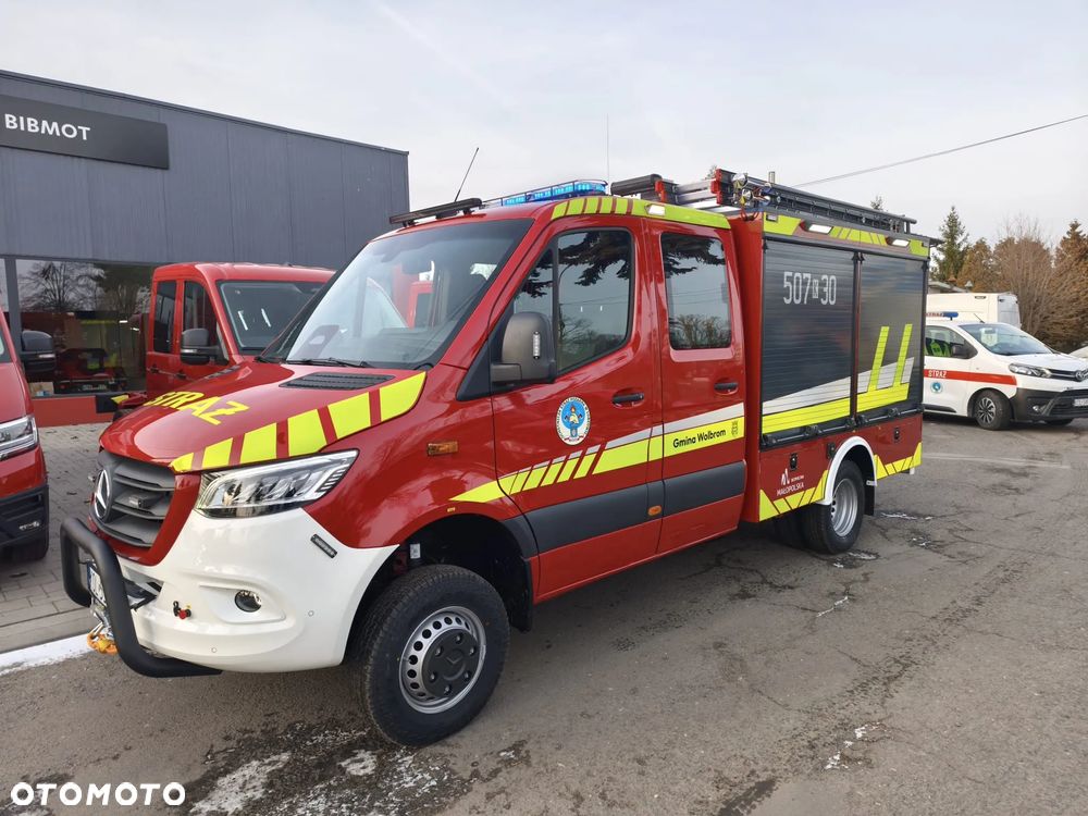 Mercedes-Benz Sprinter 4x4 - 5