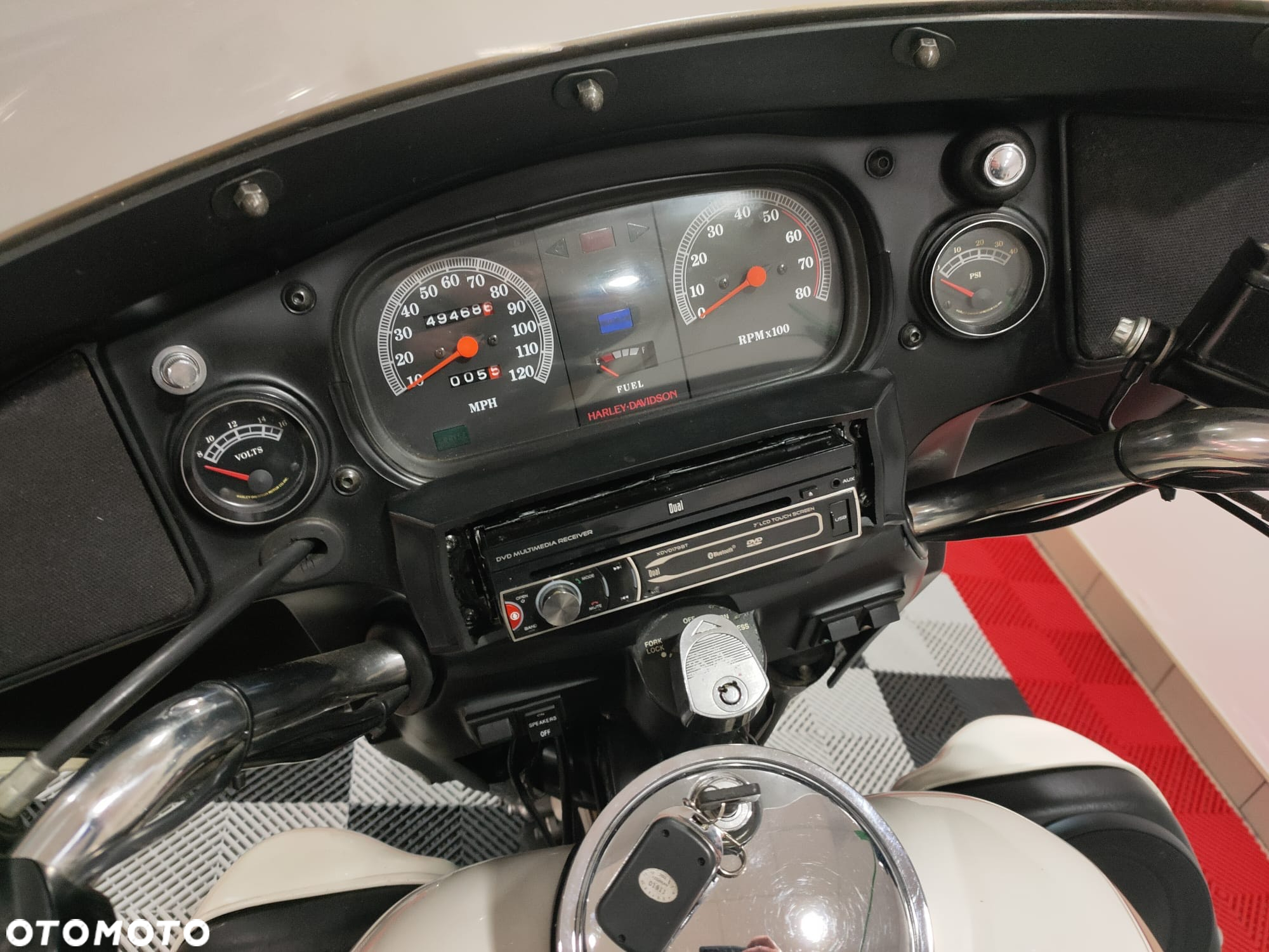 Harley-Davidson FLHTCU Ultra - 20