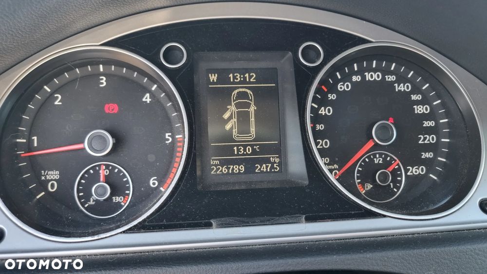 Volkswagen Passat 1.6 TDI Trendline - 16