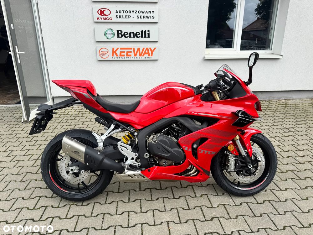 QJMOTOR SRK 800RR - 13