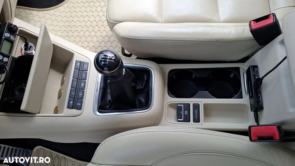 Volkswagen Tiguan 2.0 TDI DPF 4Motion BlueMotion Technology Sport & Style - 24