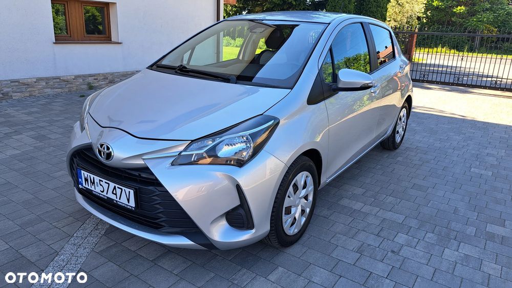 Toyota Yaris 1.5 Dynamic - 1