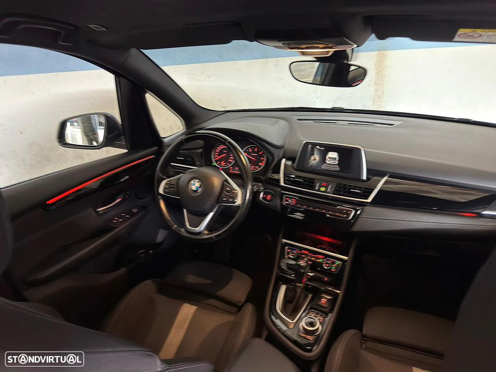 BMW 218 Active Tourer d Sport-Aut. Sport Line - 9