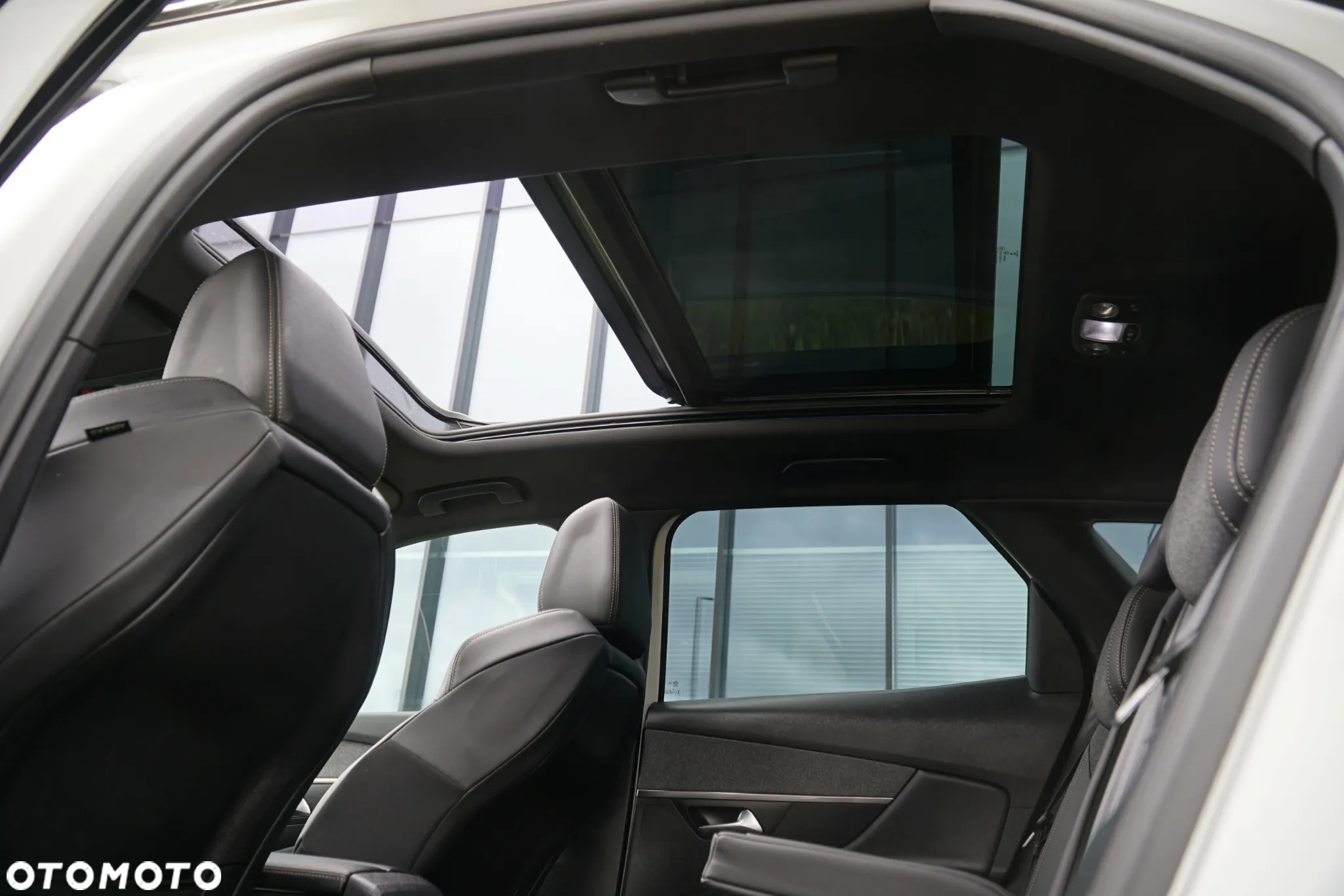 Peugeot 3008 1.5 BlueHDi GT S&S - 26