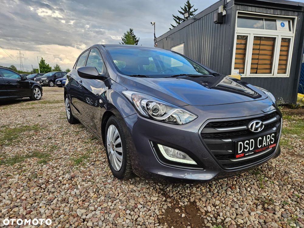 Hyundai i30 blue 1.6 CRDi Style - 6