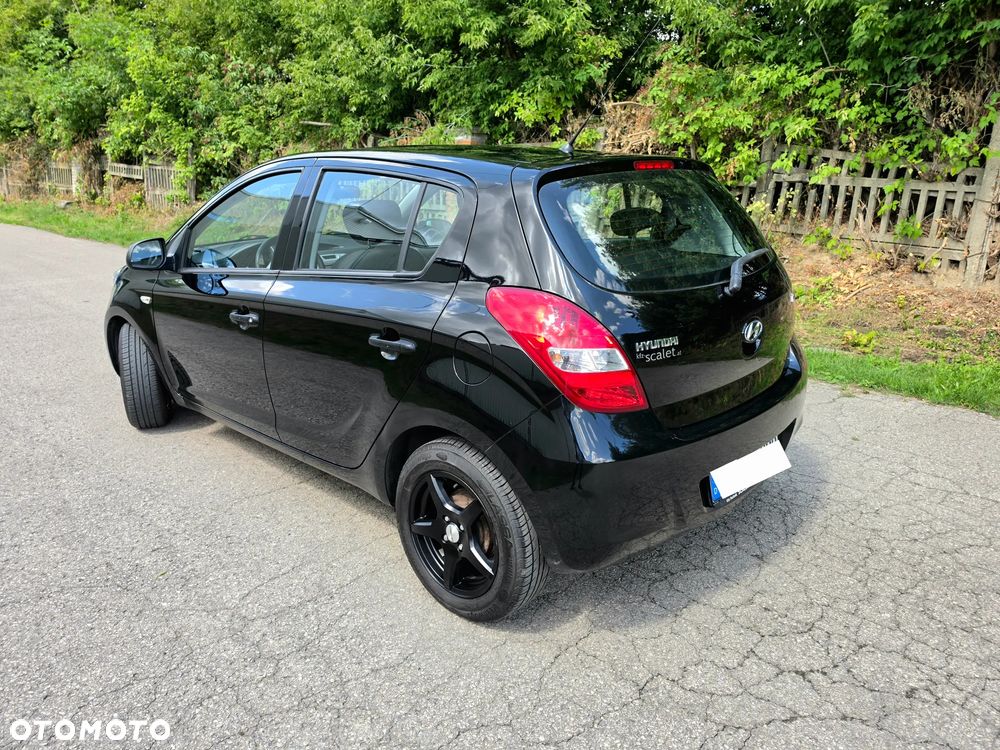 Hyundai i20 1.2 FIFA WM Edition - 3