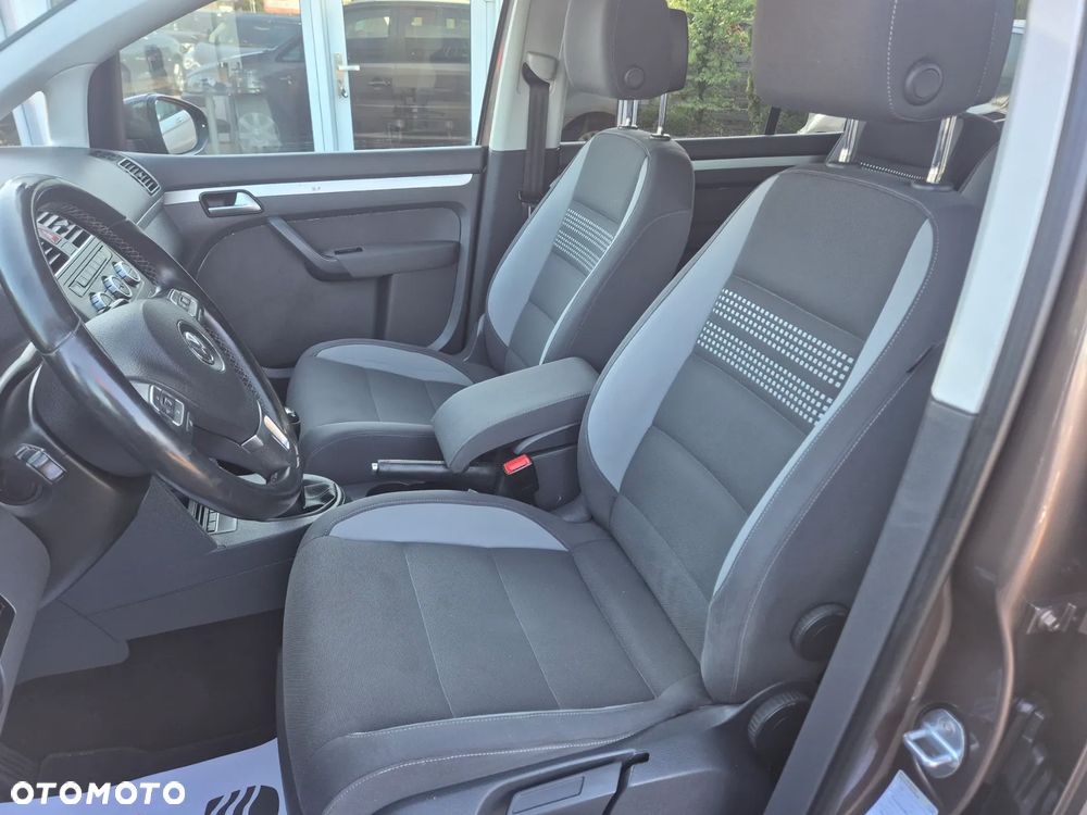 Volkswagen Touran 1.6 TDI DPF Life - 11