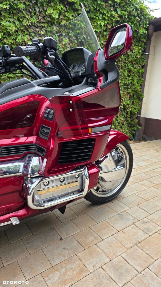 Honda GL - 9
