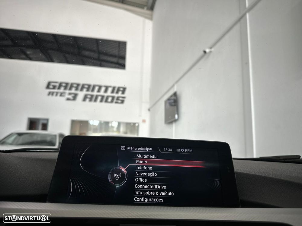 BMW 320 d Auto Pack M - 19