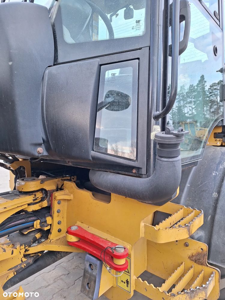 Caterpillar 907M 907 906m 906 Prosto z serwisu Caterpillar Niemcy! - 13