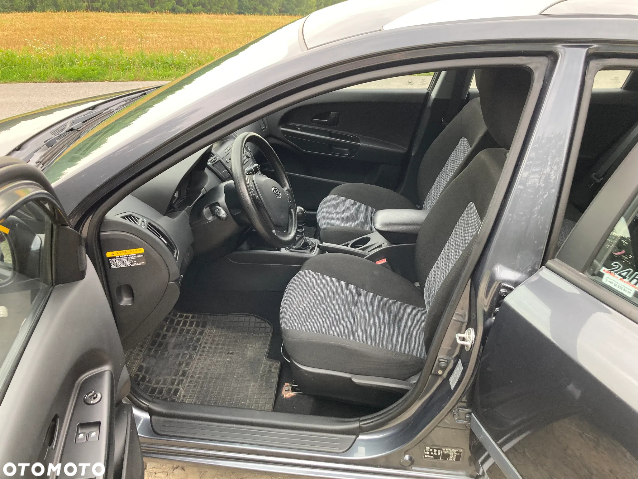 Kia Ceed Cee'd 1.6 Comfort + - 9