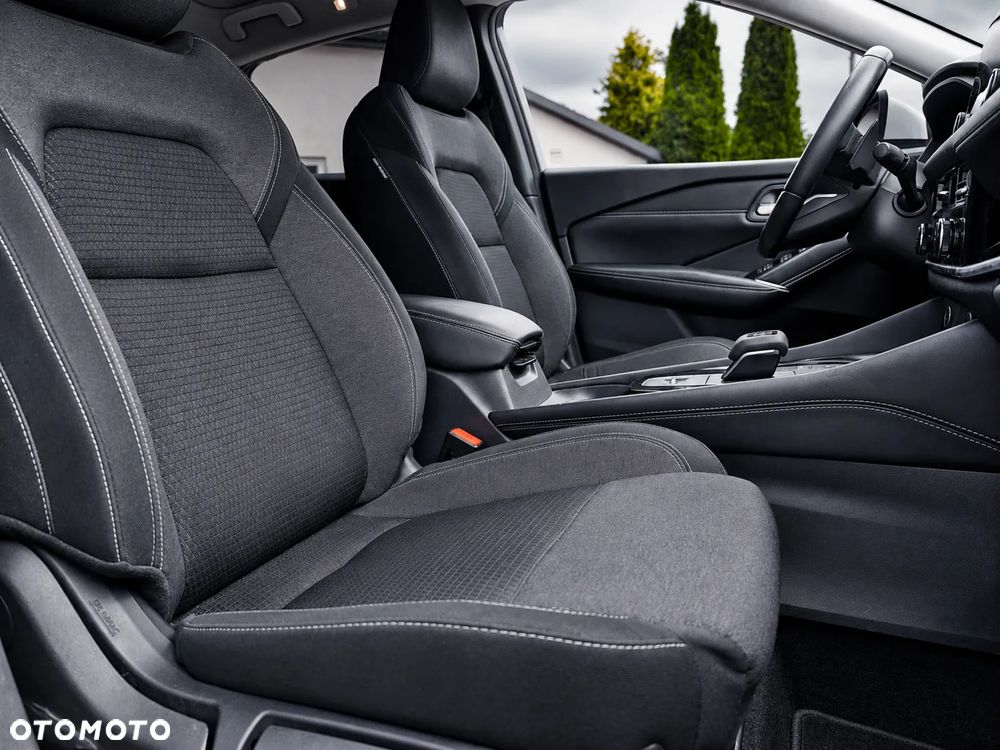 Nissan Qashqai 1.3 DIG-T MHEV N-Connecta Xtronic - 13