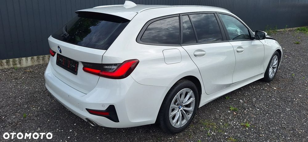 BMW Seria 3 318i Advantage sport - 1