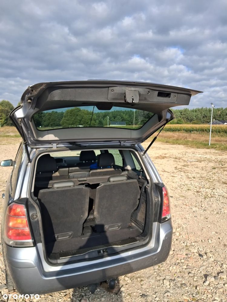 Opel Zafira 1.8 Cosmo - 4