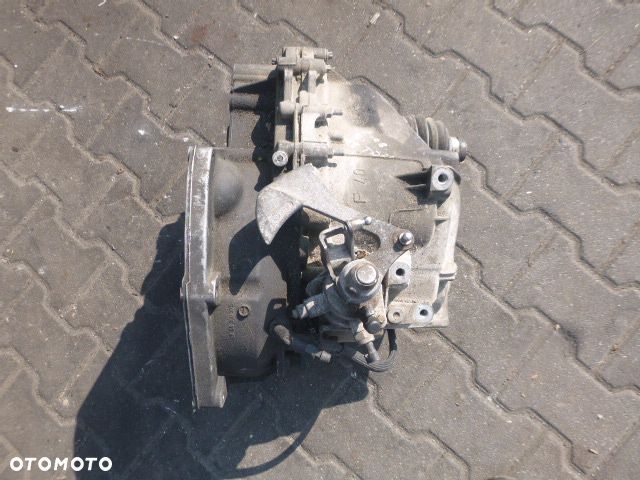 MANUALNA SKRZYNIA BIEGÓW SAAB II 9-3 F40 1.9 TiD - 6