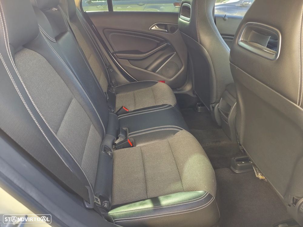 Mercedes-Benz CLA 200 (CDI) d 4Matic 7G-DCT - 13