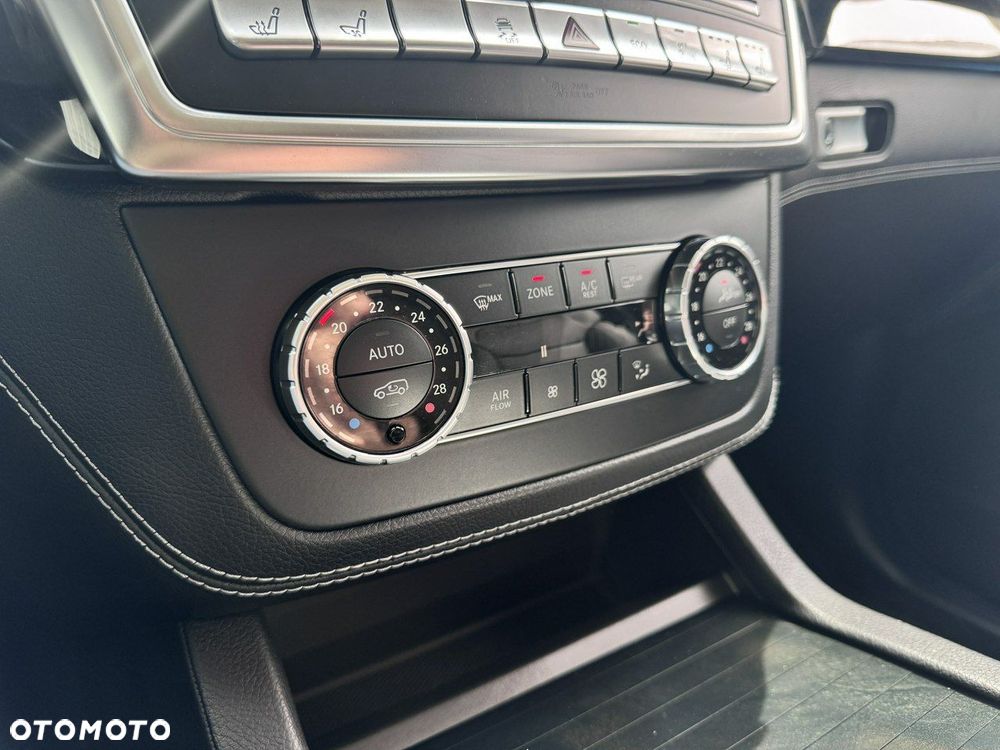 Mercedes-Benz GL 500 4Matic (BlueEFFICIENCY) 7G-TRONIC - 34
