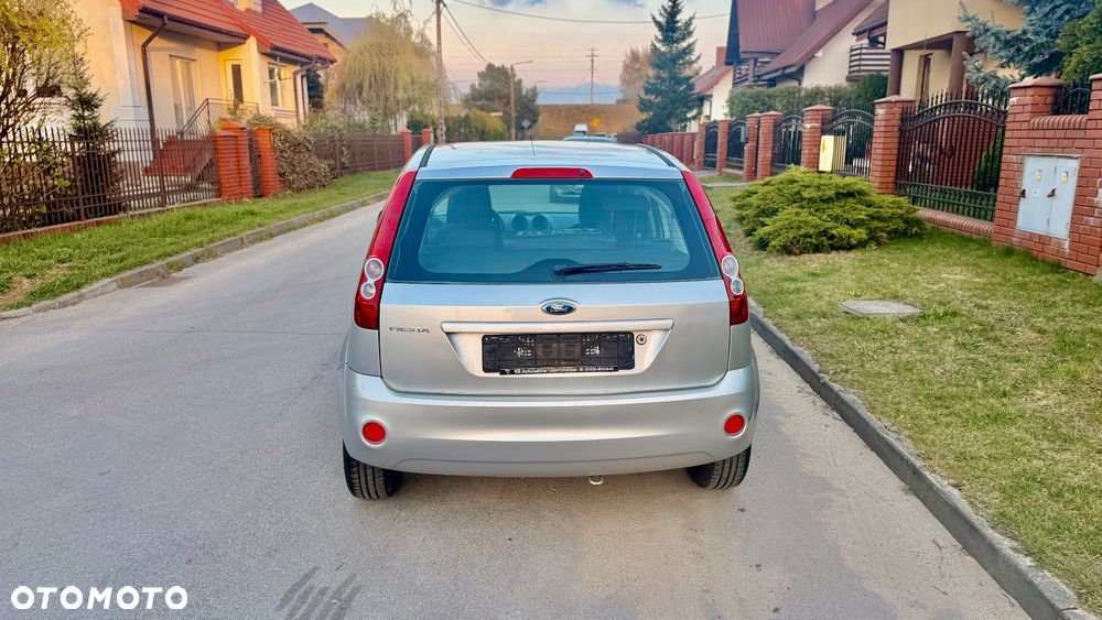 Ford Fiesta 1.4 Ambiente - 4