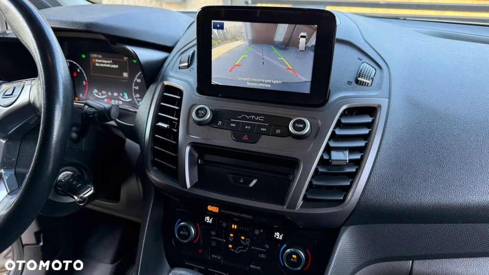 Ford TRANSIT CONNECT - 9