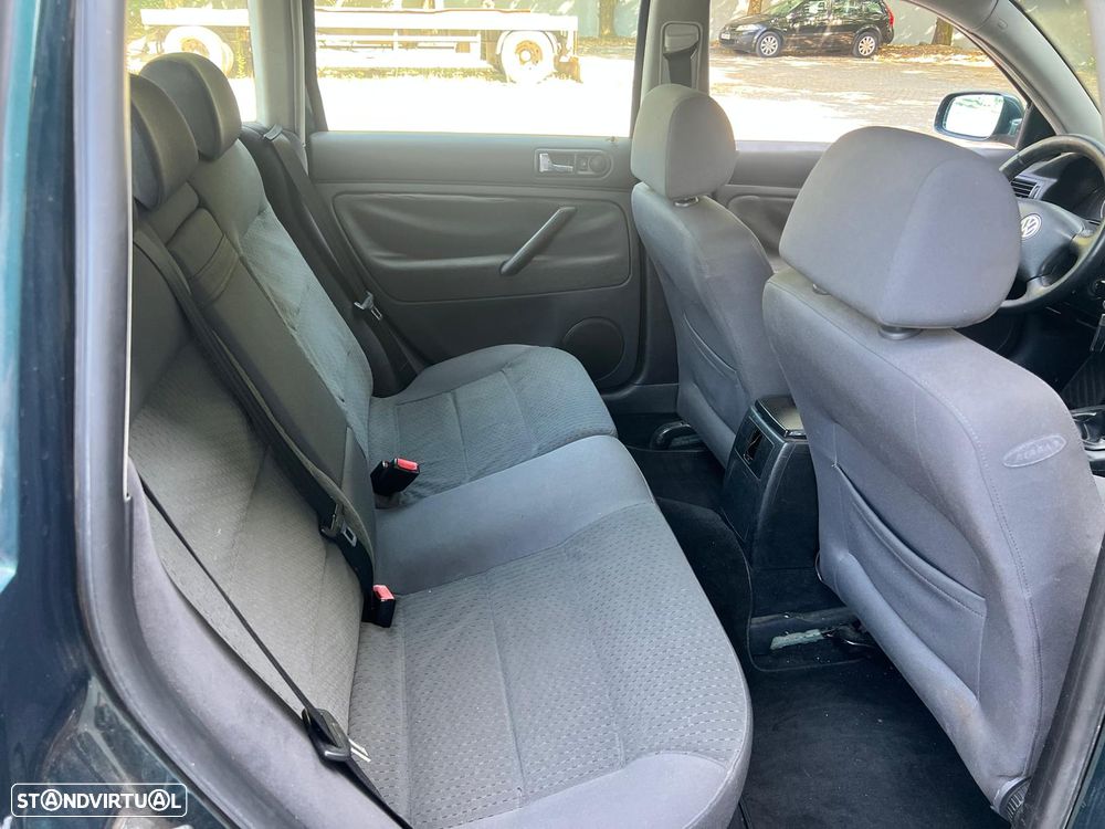 VW Passat Variant 1.9 TDi Confortline - 11