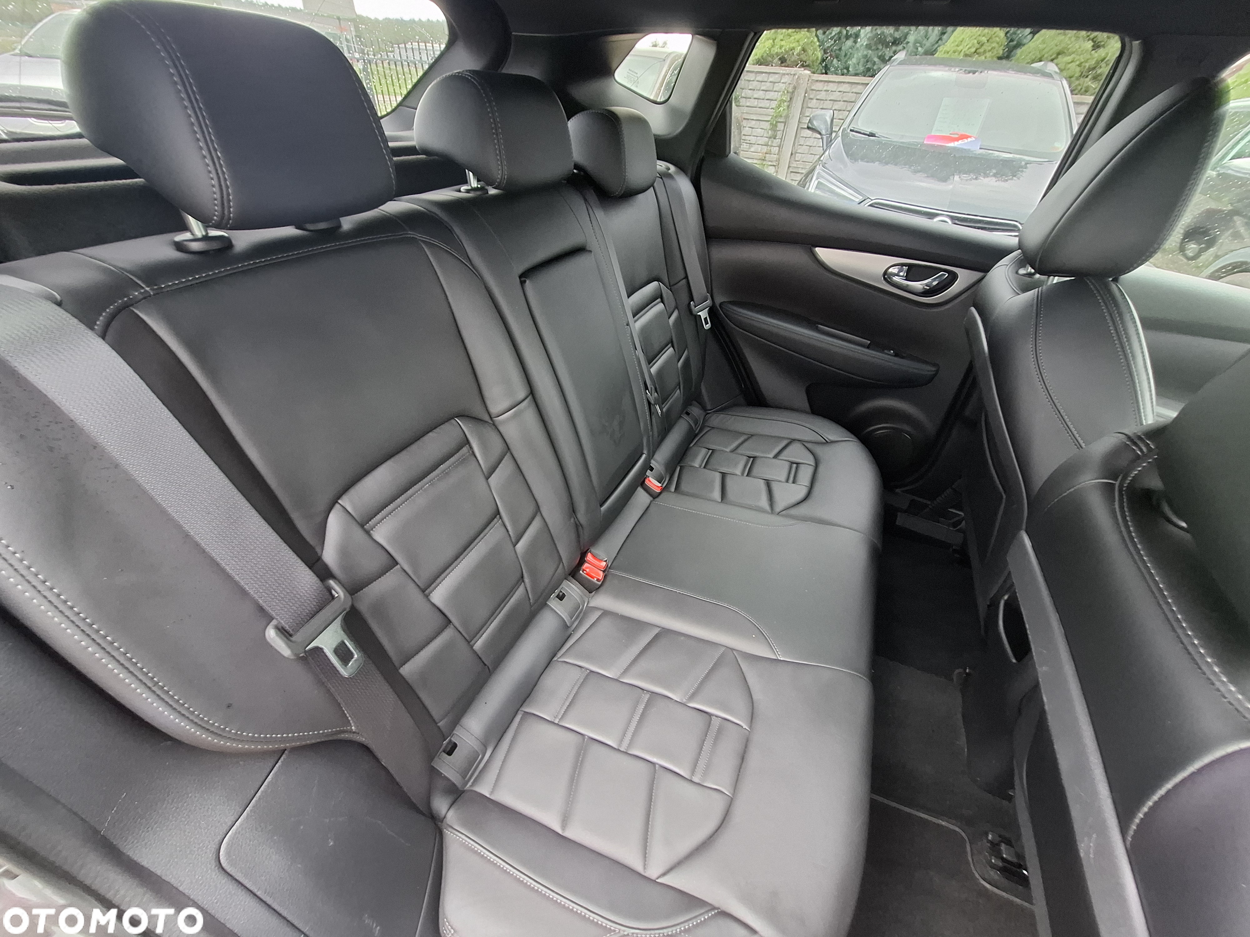 Nissan Qashqai 1.2 DIG-T TEKNA+ - 21