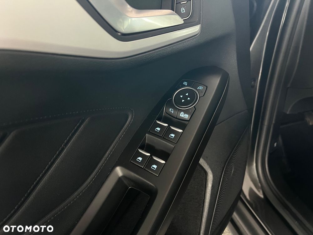 Ford Focus 1.0 EcoBoost mHEV Titanium - 22