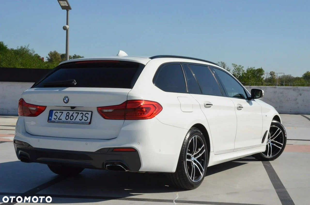 BMW Seria 5 530i xDrive GPF M Sport sport - 12