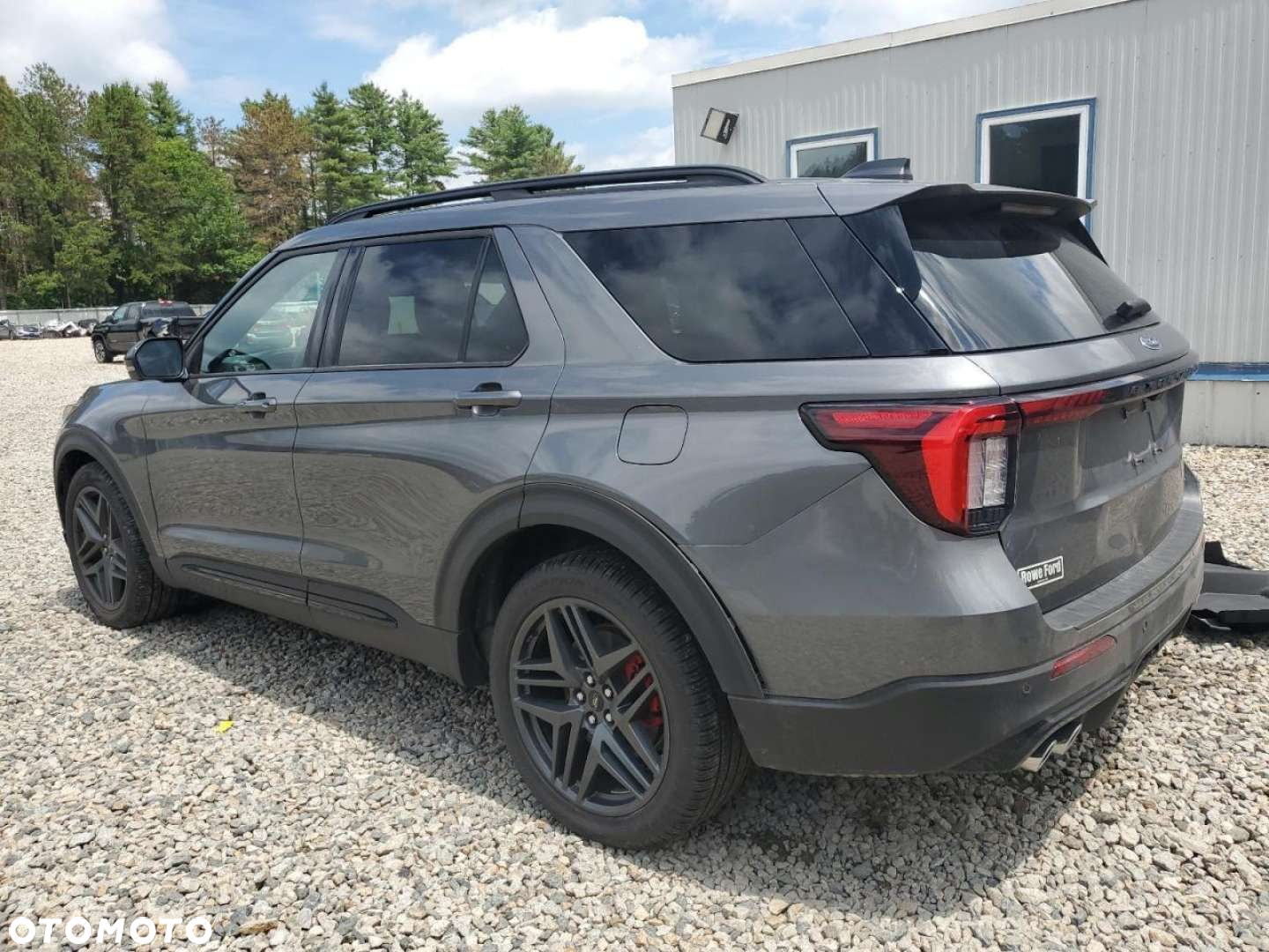 Ford Explorer - 3