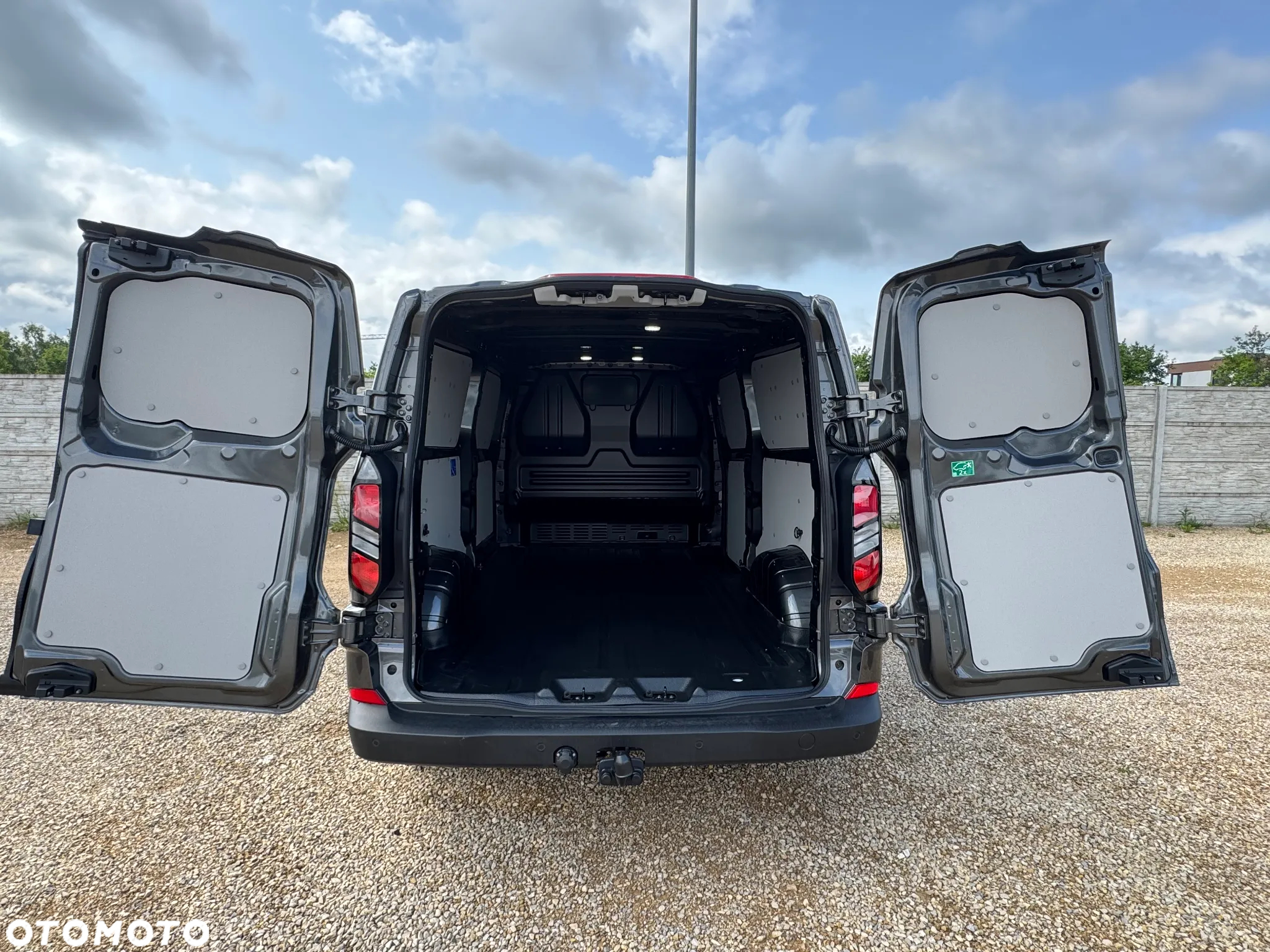 Ford Transit Custom - 12