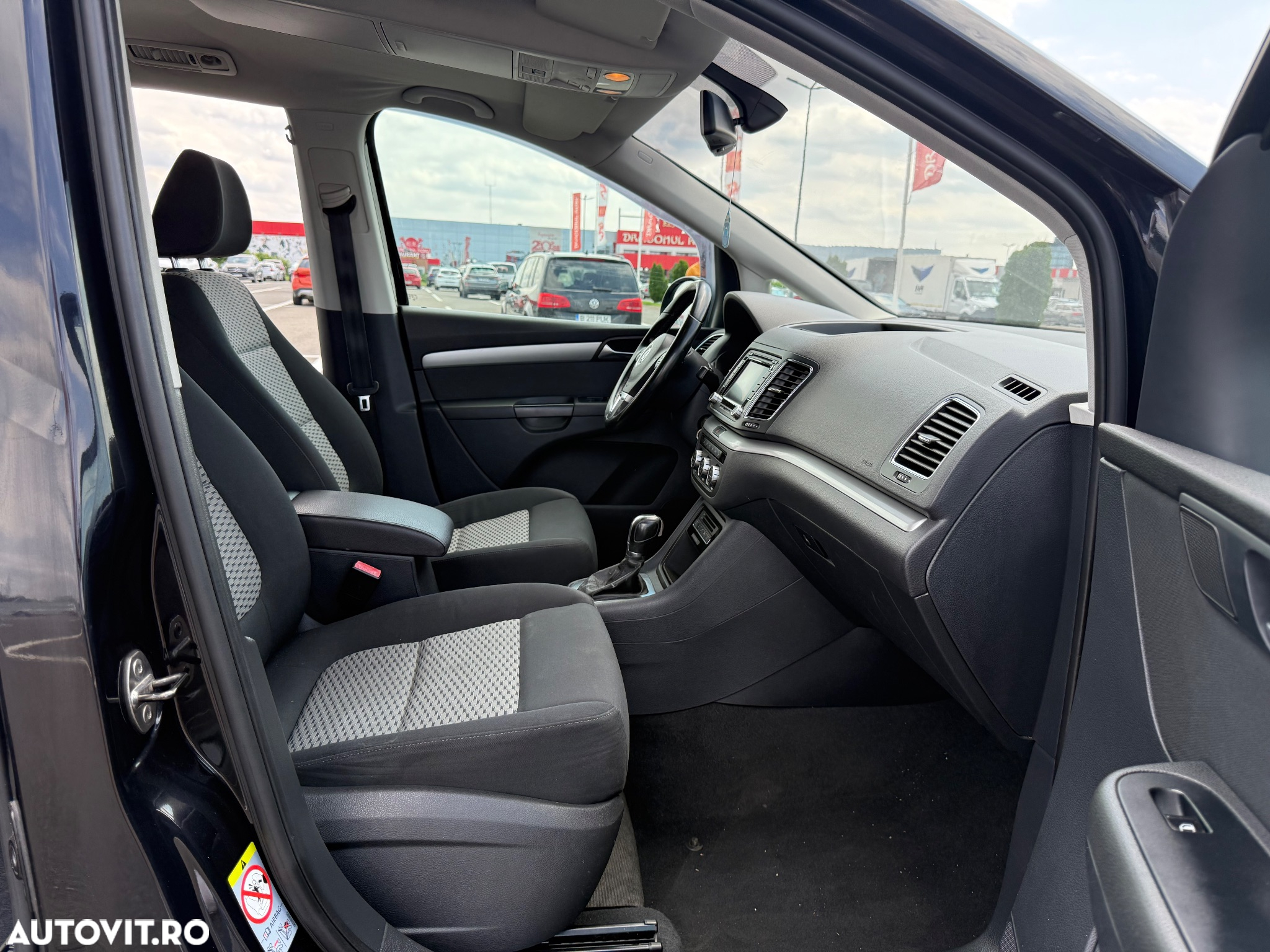 Volkswagen Sharan 2.0 TDI DSG BlueMotion Technology Comfortline - 20