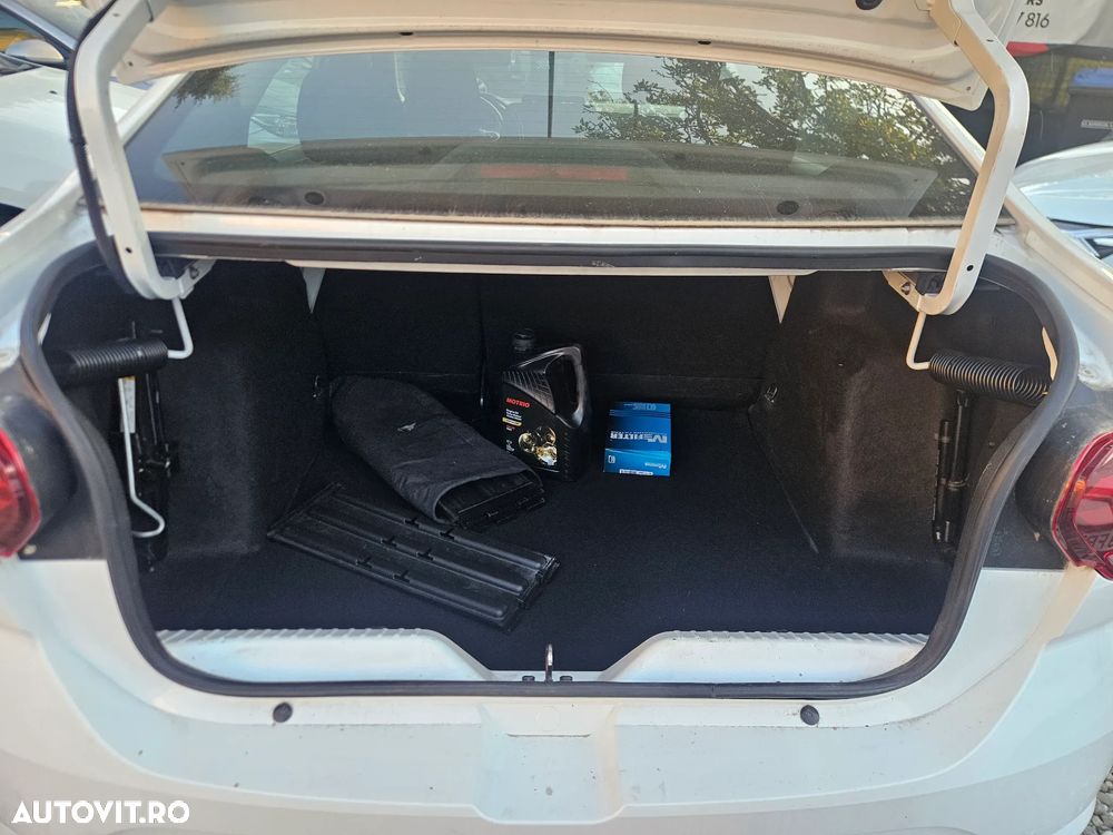 Dacia Logan TCe 90 CVT Comfort - 19