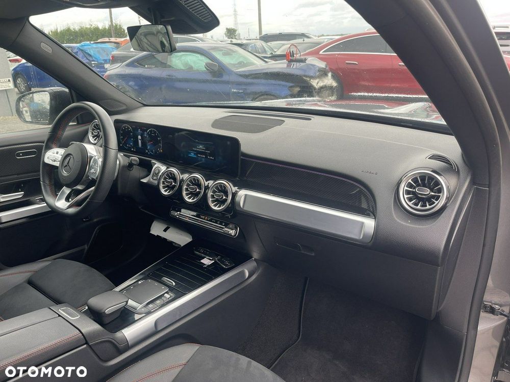 Mercedes-Benz GLB 250 AMG Line 8G-DCT - 9