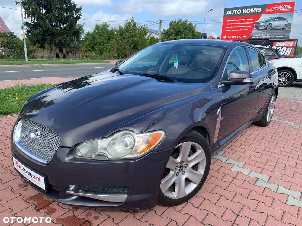 Jaguar XF 2.7 V6 Premium Luxury - 4