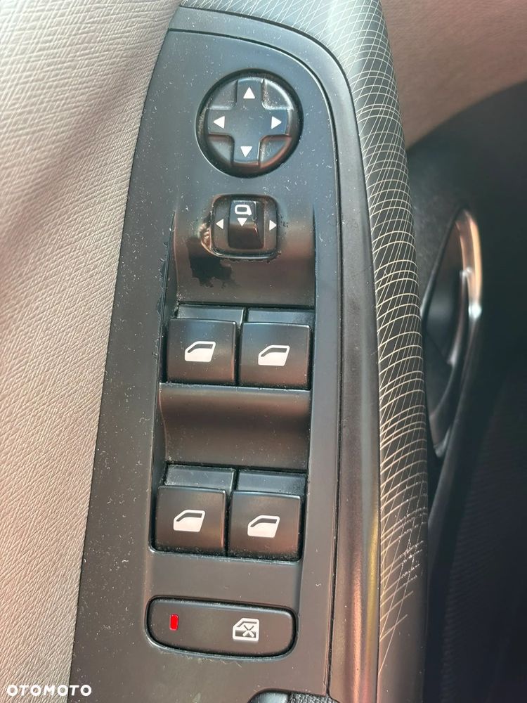 Citroën C4 Picasso 1.6 e-HDi Exclusive ETG6 - 25